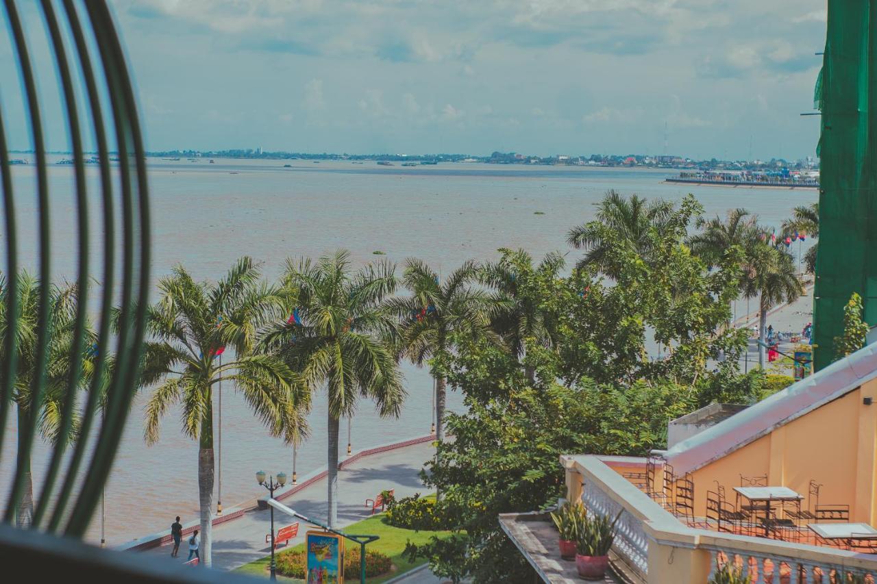 Panorama Mekong Hostel Phnom Penh Eksteriør billede